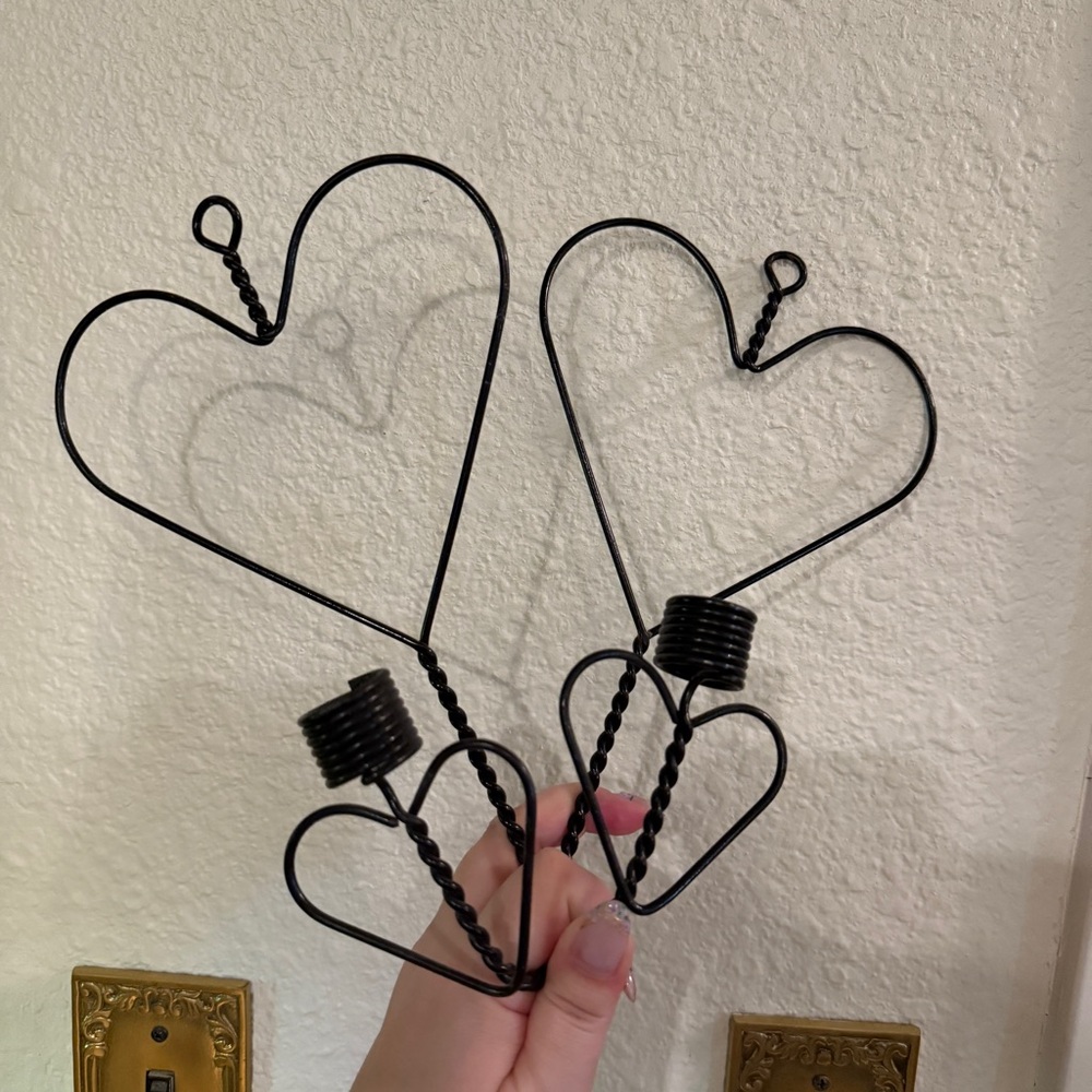 Black Lightweight Metal Heart Wall Sconces